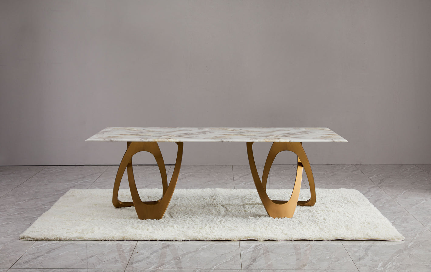 Table à manger rectangulaire contemporaine en or rose mat